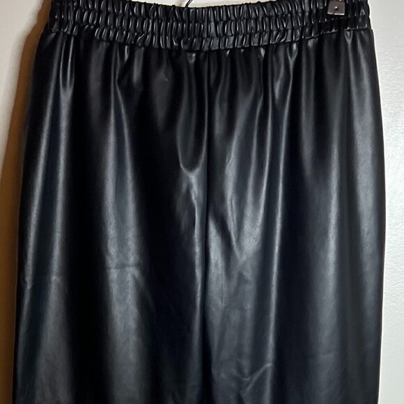 Fabletics Vegan Leather Jogger  pants Size L - Picture 3 of 6